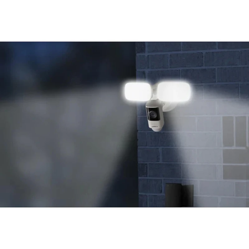 1440p Wired Floodlight Indoor/Outdoor Security Camera - OPEN BOX