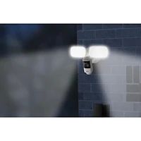 1440p Wired Floodlight Indoor/Outdoor Security Camera - OPEN BOX