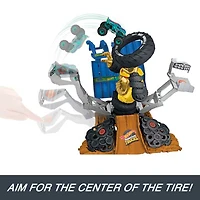 Hot Wheels Monster Trucks Arena Smashers MEGA-Wrex vs. Crushzilla Takedown Playset