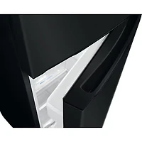 17.6 Cu. Ft. Black Top Freezer Refrigerator