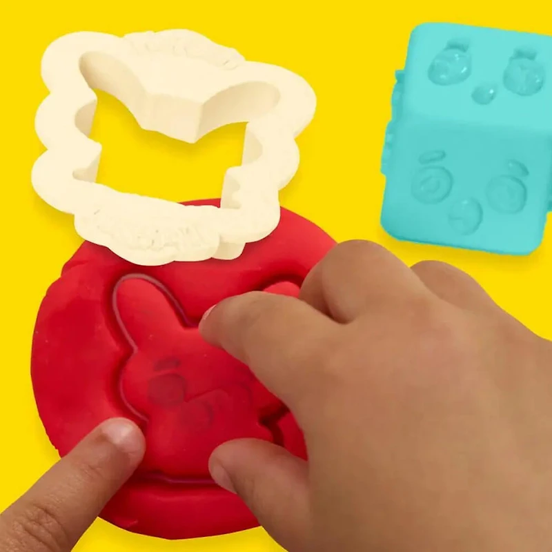 Play-Doh Fold and Go Playmat Starter Set