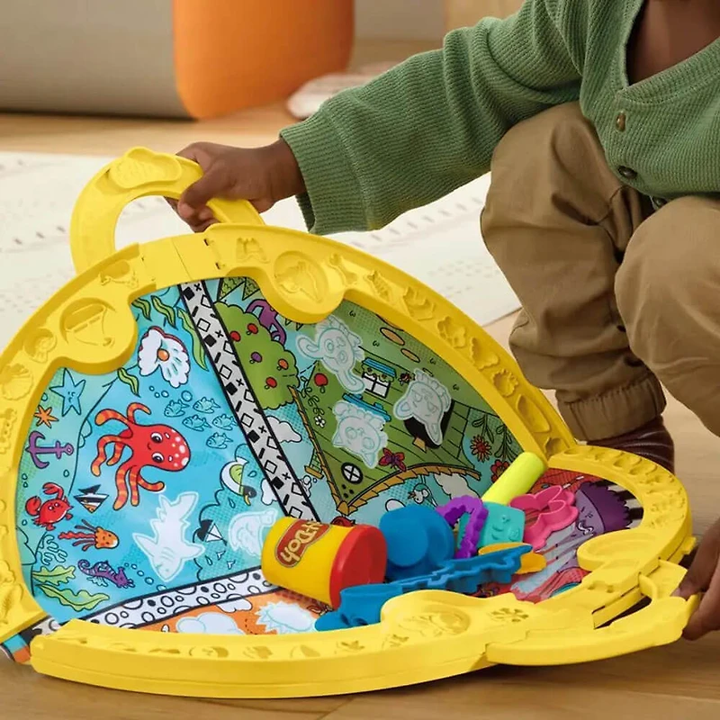 Play-Doh Fold and Go Playmat Starter Set