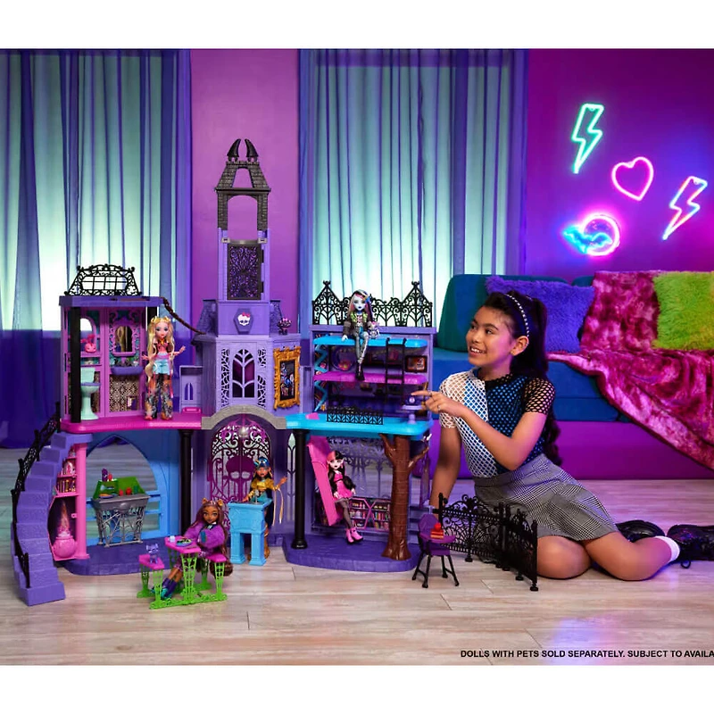 Monster High Haunted High School Doll House