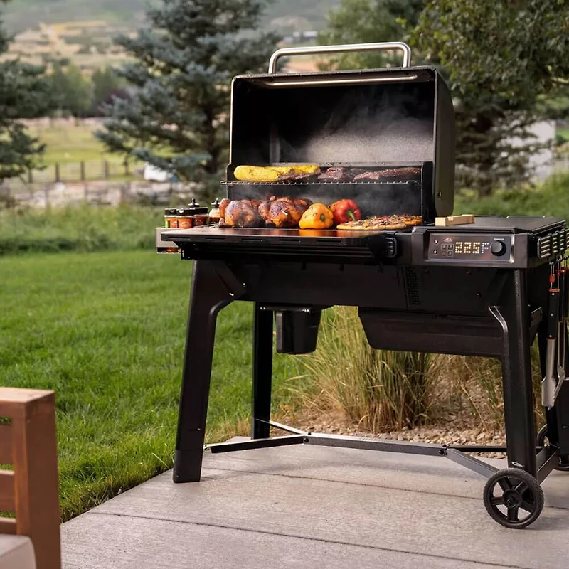 Woodridge Black Wood Pellet Grill