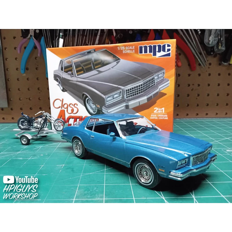 1980 Chevy Monte Carlo - Class Action 2T w/ Trailer - 1:25 Scale Model Kit