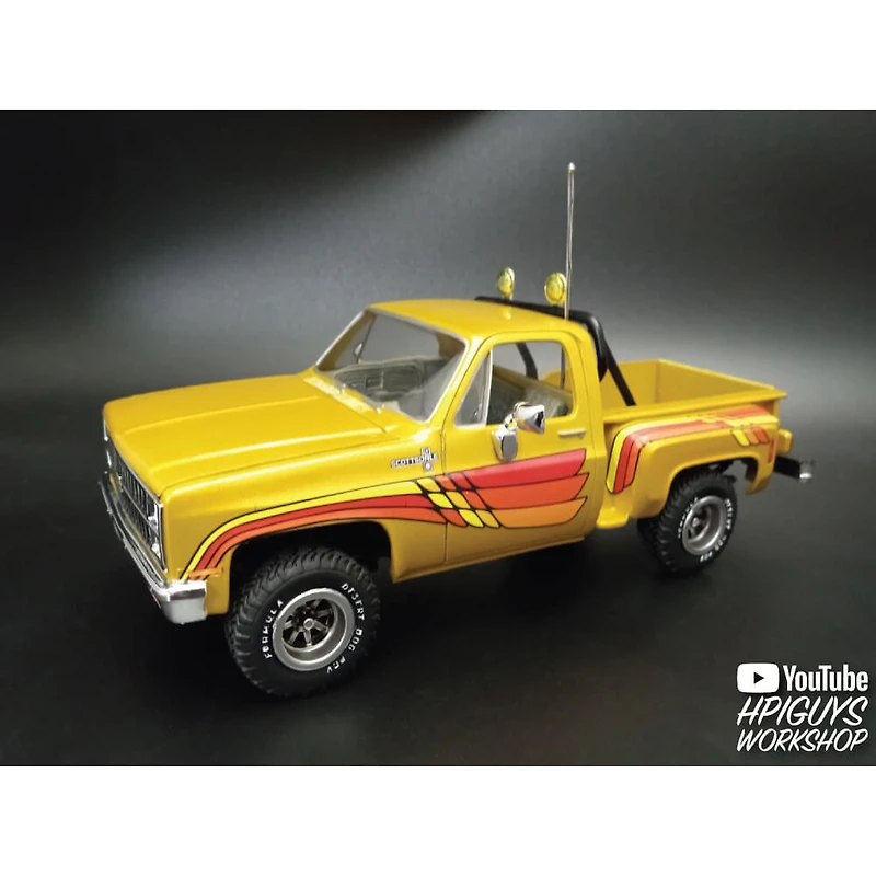 1981 Chevy Stepside Pickup Sod Buster - 1:25 Scale Model Kit