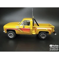 1981 Chevy Stepside Pickup Sod Buster - 1:25 Scale Model Kit