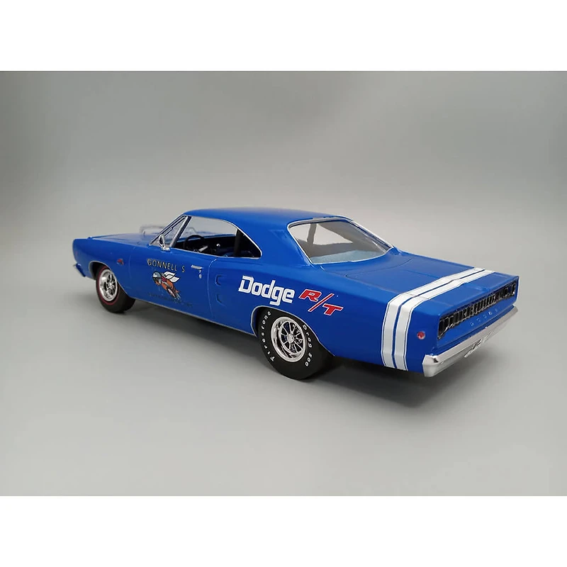 1968 Dodge Coronet Hardtop w/ Trailer - 1:25 Scale Model Kit