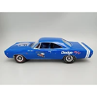 1968 Dodge Coronet Hardtop w/ Trailer - 1:25 Scale Model Kit