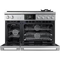 7.7 Cu. Ft. Stainless Freestanding Gas Smart Range