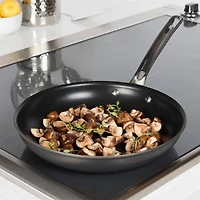 2-Piece Hard Anodized Nonstick Fry Pan Set - Black