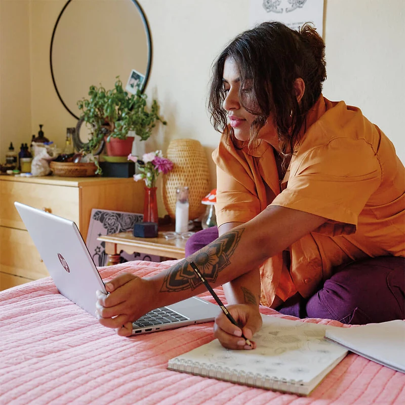 15.6 inch WXGA Touchscreen AMD Ryzen 5-7520U - 8GB RAM / 512GB SSD