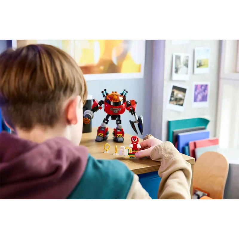 Sonic The Hedgehog Knuckles VS Eggman Egg Crusher Mech