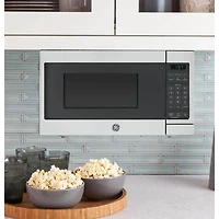 0.7 Cu. Ft. Stainless Countertop Microwave