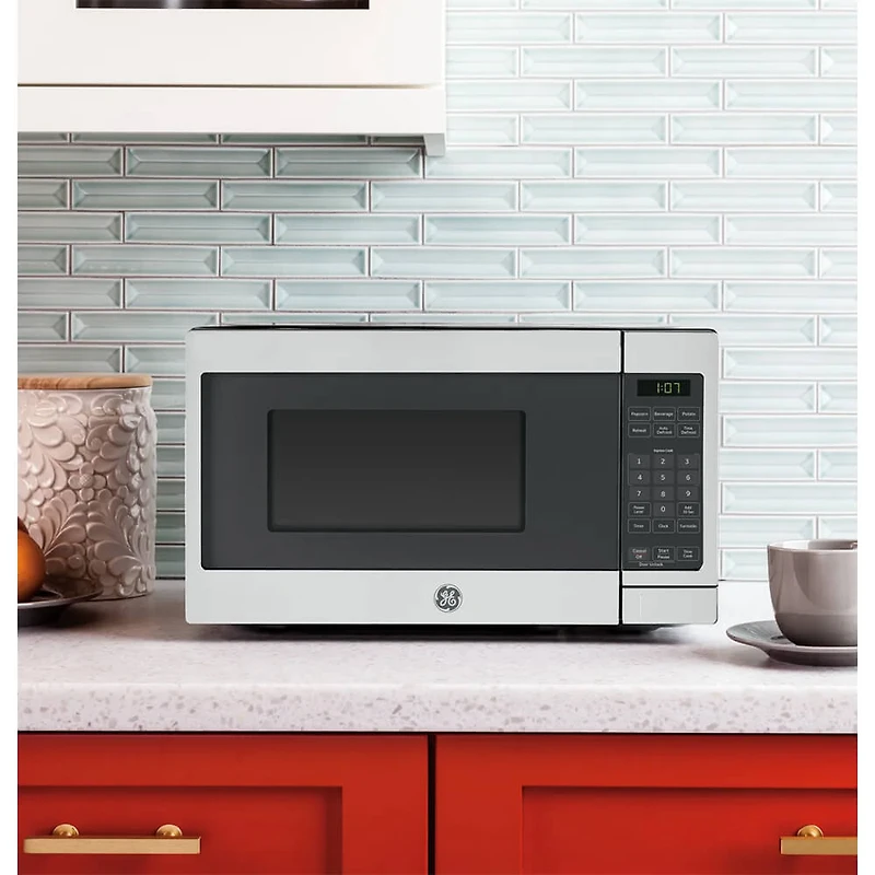 0.7 Cu. Ft. Stainless Countertop Microwave