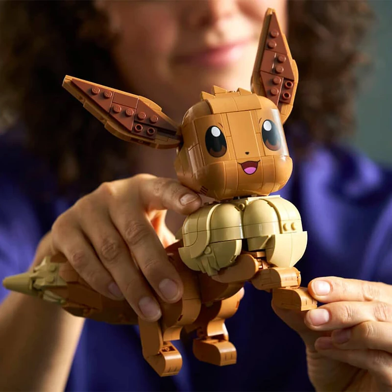 Pokemon Posable Eevee Set