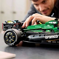 Technic Aston Martin Aramco AMR25 F1 Car
