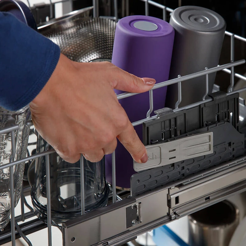 39 dBA Stainless Top Control Smart Dishwasher