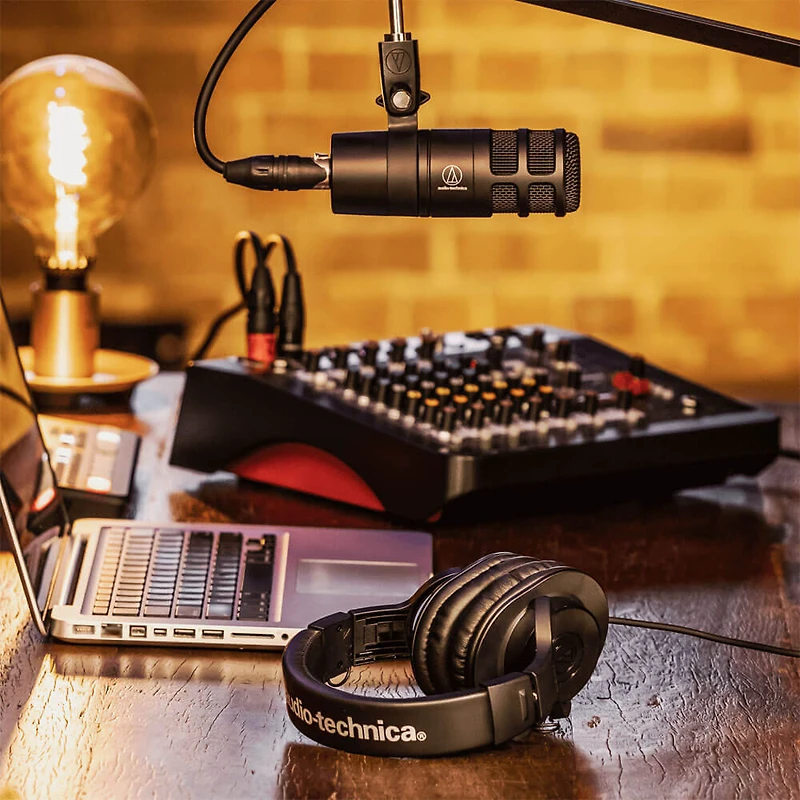 Hypercardioid Dynamic XLR Podcast Microphone