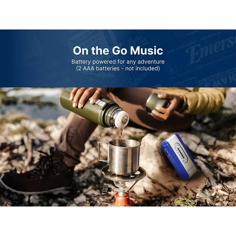AM/FM Pocket Radio with Headphones - Red