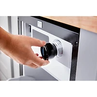 18 inch Automatic Ice Maker with PrintShield™ Finish