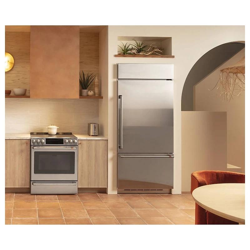 30 inch Stainless Smart Induction and Convection Range with In-Oven Camera