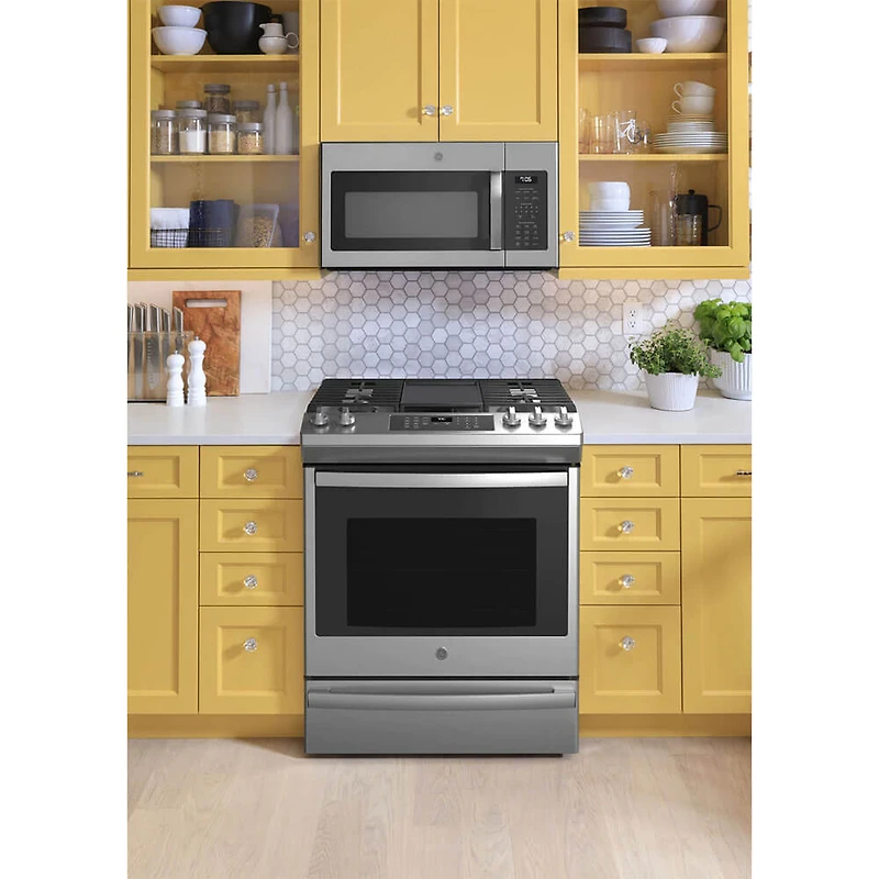 5.6 Cu. Ft. Stainless Front Control Convection Gas Range with Air Fry