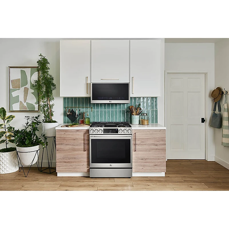 6.3 Cu. Ft. Stainless Slide-In Gas True Convection Range