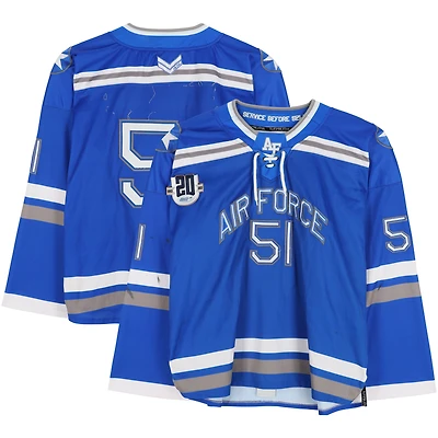 Maillot bleu n° de l'équipe des Falcons de l'Air Force avec écusson du 20e anniversaire du programme de hockey