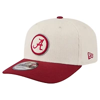 Casquette ajustable New Era Alabama Crimson Tide Loyal en velours côtelé 9SEVENTY pour homme, couleur crème/cramoisi