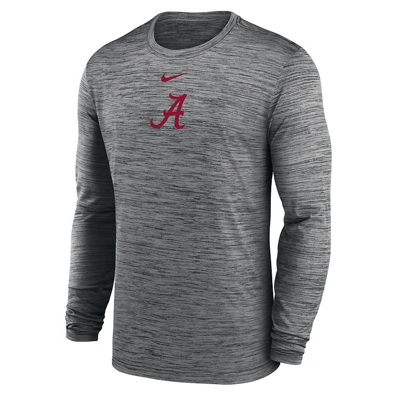 T-shirt à manches longues Nike Alabama Crimson Tide 2025 Sideline Velocity Dri-FIT pour homme, couleur charbon
