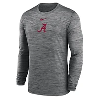 T-shirt à manches longues Nike Alabama Crimson Tide 2025 Sideline Velocity Dri-FIT pour homme, couleur charbon
