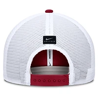 V110793 Alabam NCAA FB Nike 2025 Dugout Coaches Dri-Fit Rise Trucker HATMENSTR NC13-99MI-ABN-49S