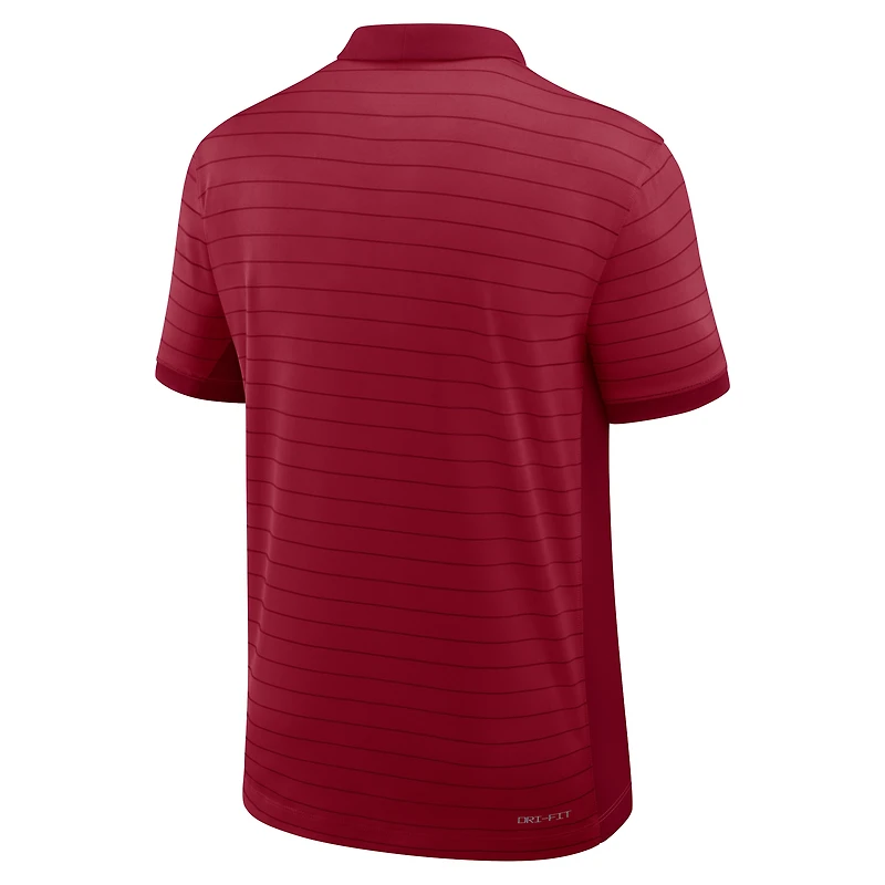 Polo Nike Crimson Alabama Tide pour homme, collection début de saison 2026, rayures victoire des entraîneurs, Dri-FIT