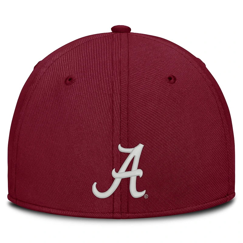 Casquette Nike Crimson Alabama Tide Rise On-Field SwooshFlex Dri-FIT Flex pour homme