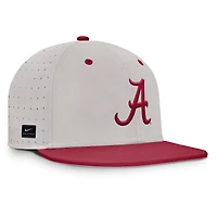 Casquette ajustée True Performance On-Field Dugout Nike grise pour homme Alabama Crimson Tide