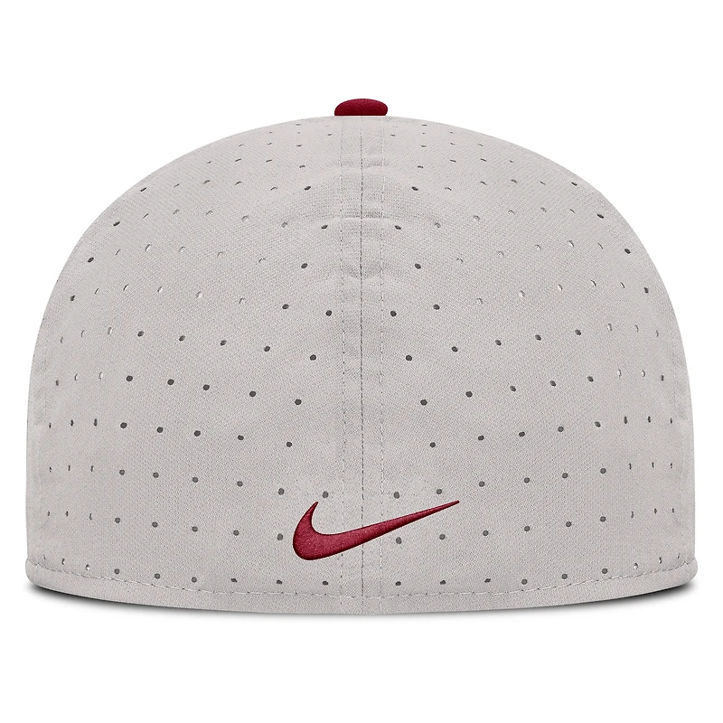 Casquette ajustée True Performance On-Field Dugout Nike grise pour homme Alabama Crimson Tide
