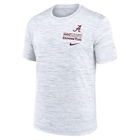 T-shirt Nike Performance Velocity Stacked Alabama Crimson Tide pour homme, blanc