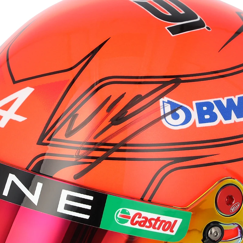 Casque à l'échelle 1:2 autographié par Esteban Ocon de l'écurie BWT Alpine F1 Team, Grand Prix de Monaco 2023