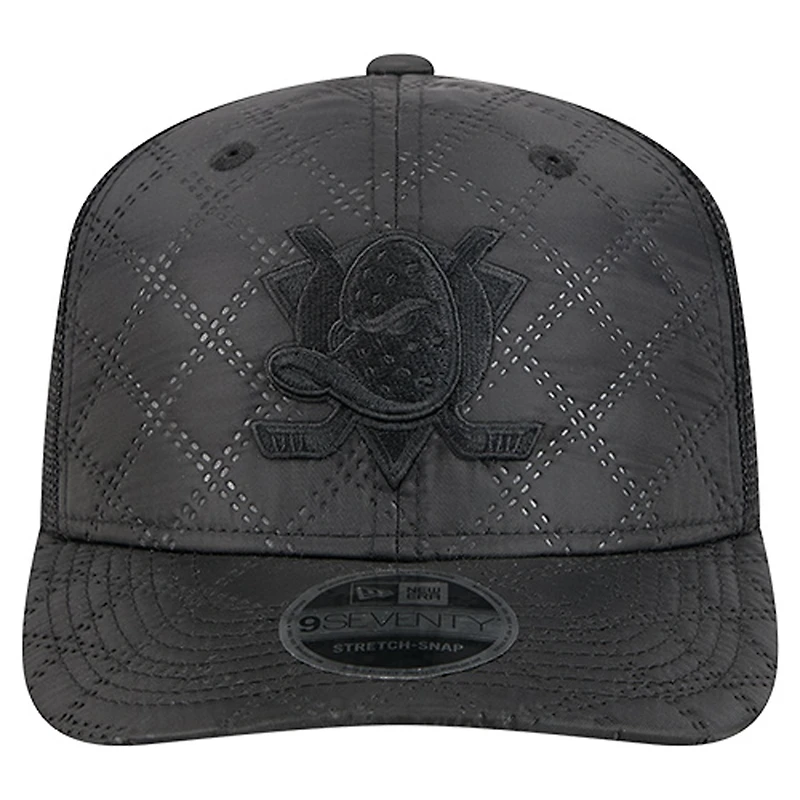 Casquette de camionneur ajustable en nylon matelassé 9SEVENTY des Anaheim Ducks de New Era pour homme