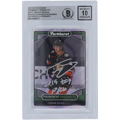 Trevor Zegras Anaheim Ducks a autographié la carte de recrue numéro 10 de Beckett #PP17 2021-22 Upper Deck Parkhurst Prominent Prospects autographiée par les fanatiques d'Upper Deck Parkhurst avec l'inscription "2019 #9 Pick"