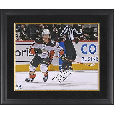 Photographie encadrée autographiée de Trevor Zegras pour ses débuts dans la LNH, 16" x 20"