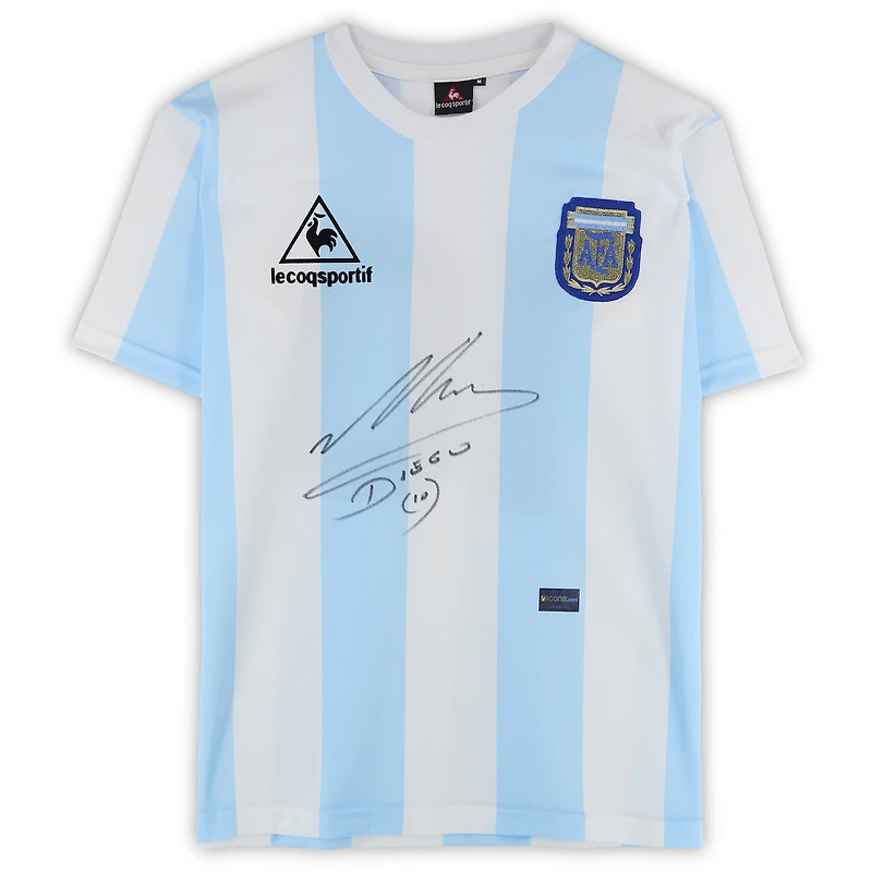 Maillot domicile bleu et blanc autographié par Diego Maradona de l'équipe nationale d'Argentine - Signature sur le devant