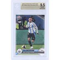 Carte Topps Now n° 1 de Franco Mastantuono, équipe nationale d'Argentine, saison 2024-2025. Plus jeune joueur à faire ses débuts en équipe nationale d'Argentine. Authentifiée BGS 9.5.