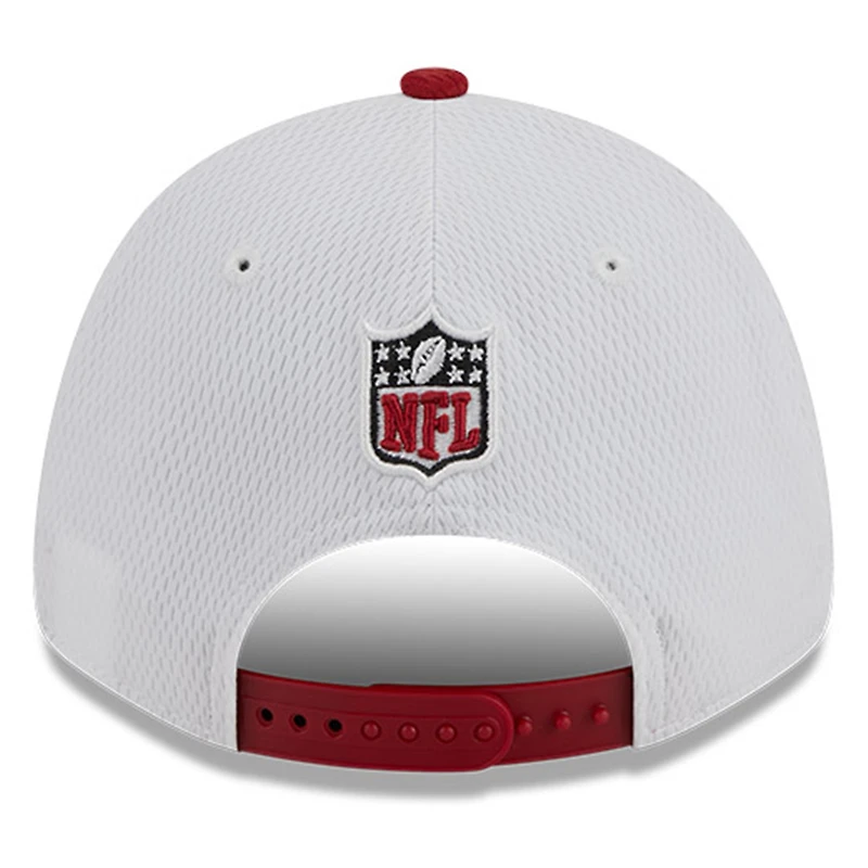 Casquette ajustable 9FORTY Sideline 2023 Sideline 9FORTY New Era pour homme, blanc/Cardinal Arizona Cardinals