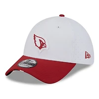 Men's New Era  White/Cardinal Arizona Cardinals 2025 NFL Training Camp 39THIRTY Flex Hat