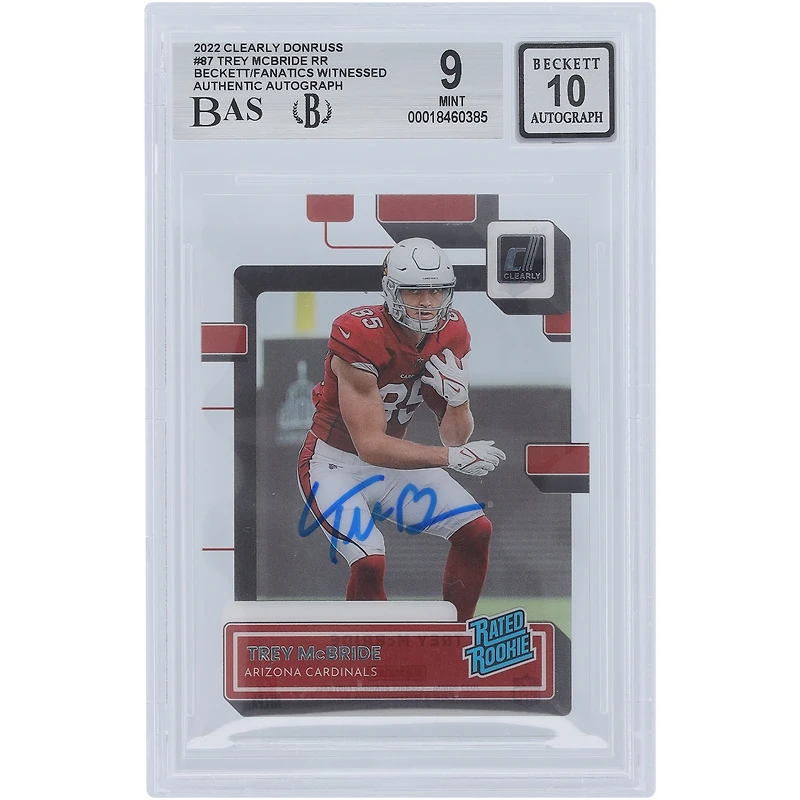 Carte de recrue 9/10 authentifiée 2022 Panini autographiée par Trey McBride, des Cardinals de l'Arizona. Clairement classée Donruss Rookie #87. Les fanatiques de Beckett ont été témoins.