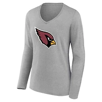 T-shirt gris à manches longues et col en V pour femme avec logo principal des Cardinals de l'Arizona