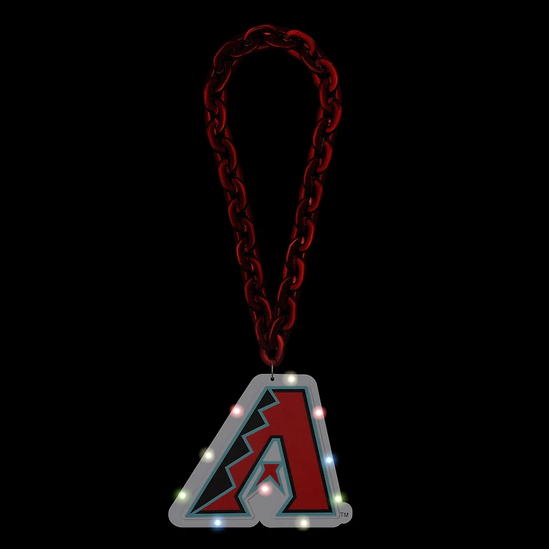 Les Diamondbacks de l'Arizona illuminent une chaîne de fans avec un grand logo
