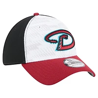 Men's New Era Black/Red Arizona Diamondbacks 2025 MLB Clubhouse 39THIRTY Flex Hat